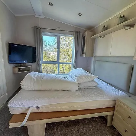 Lovely Wheelchair Friendly Caravan At Skipsea Sands In Yorkshire Ref 41167Wf Barmston Exterior photo