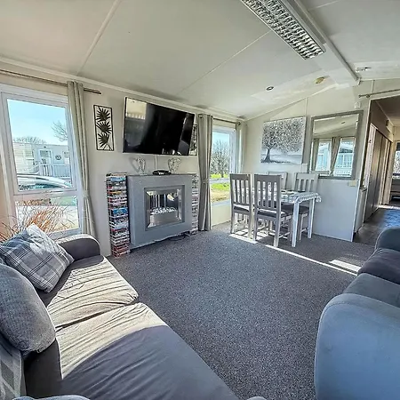 Lovely Wheelchair Friendly Caravan At Skipsea Sands In Yorkshire Ref 41167Wf Barmston Exterior photo