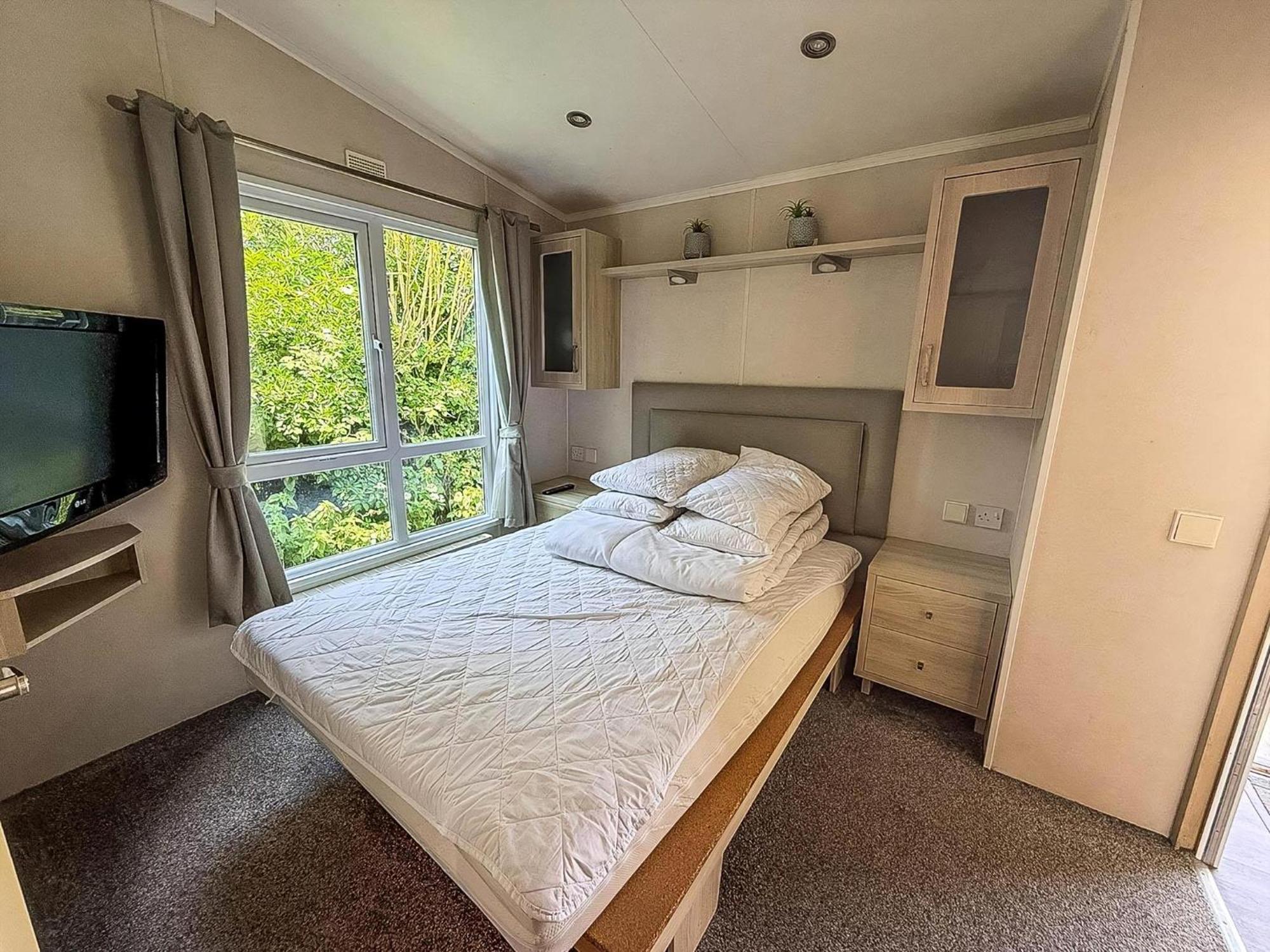 Campsite Lovely Wheelchair Friendly Caravan At Skipsea Sands In Yorkshire Ref 41167wf Barmston